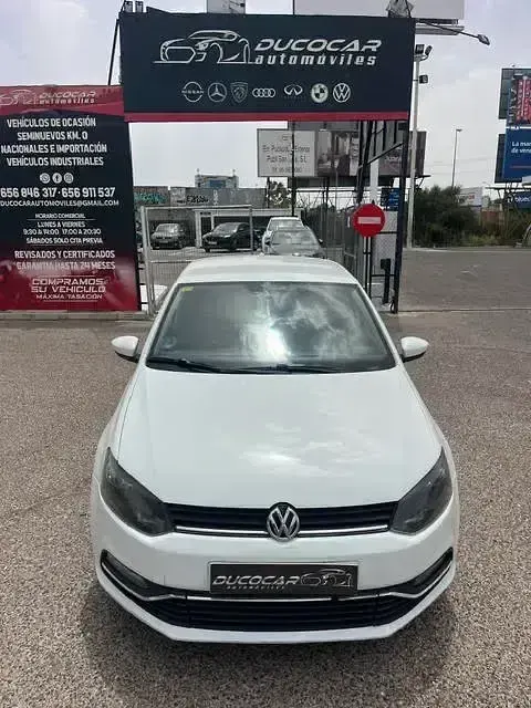 Usado VW Polo Advance 75 CV (55 kW) 2016 Blanco Utilitario