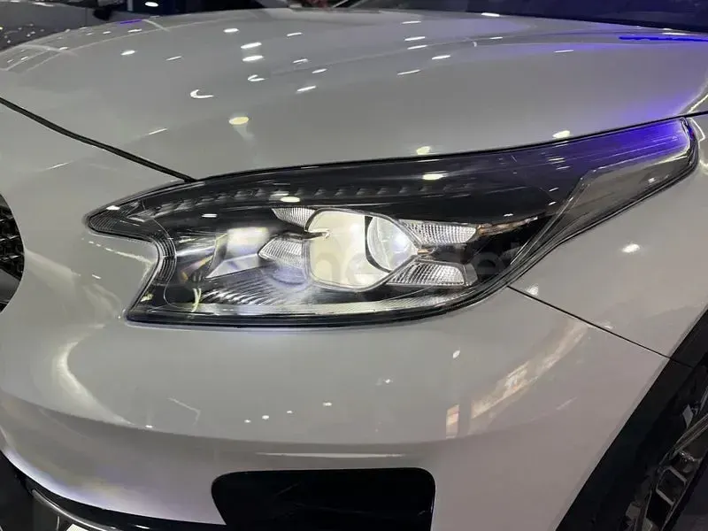 Usado Kia XCeed 160 CV (117 kW) 2022 Blanco SUV