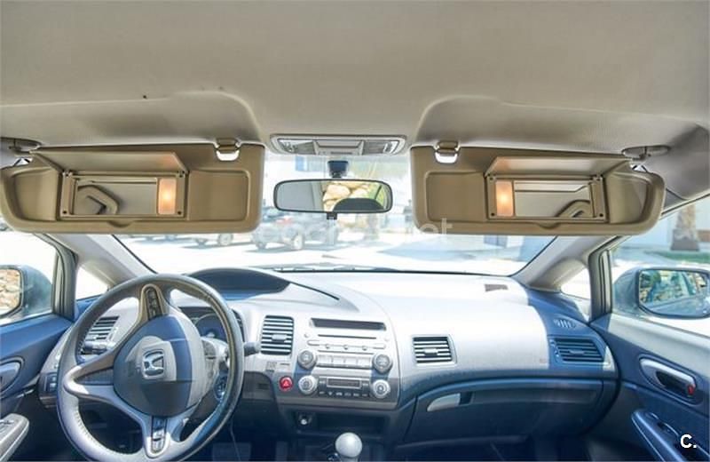 Gris / plata Usado 2009 Honda Civic Hybrid Berlina | 5500 € - Imagen 1/4