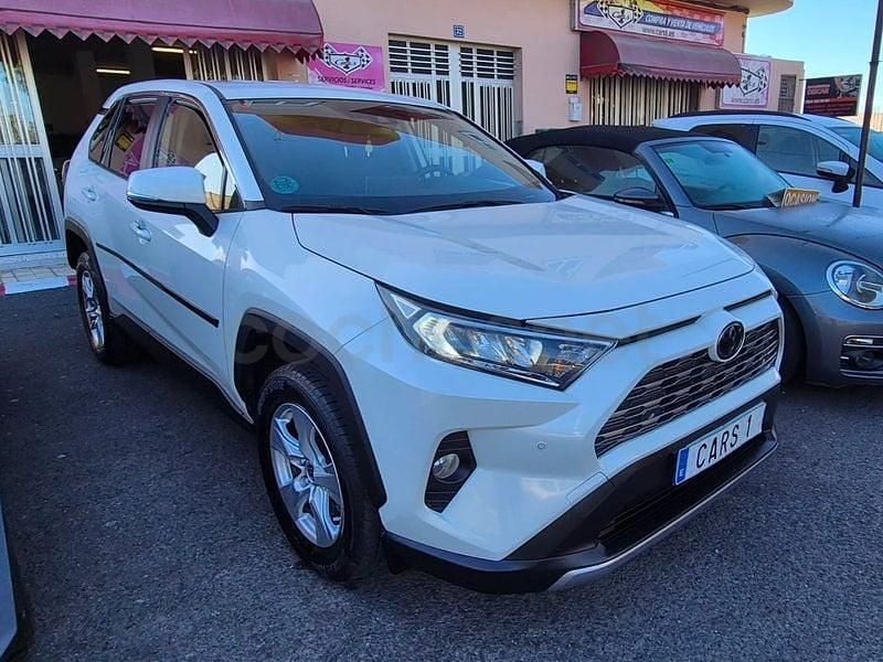 Usado Toyota RAV4 Executive 151 CV (111 kW) 2021 Blanco SUV