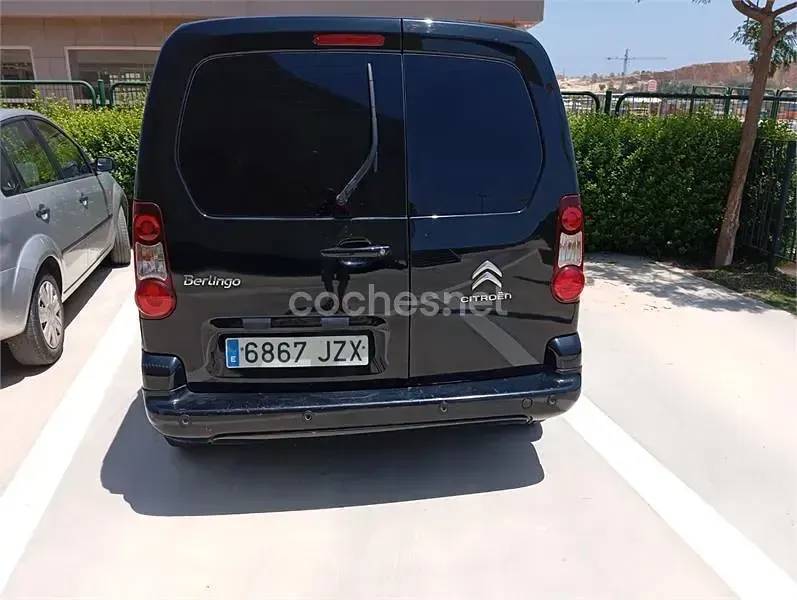 Usado Citroën Berlingo XTR 114 CV (83 kW) 2011 Negro Monovolumen