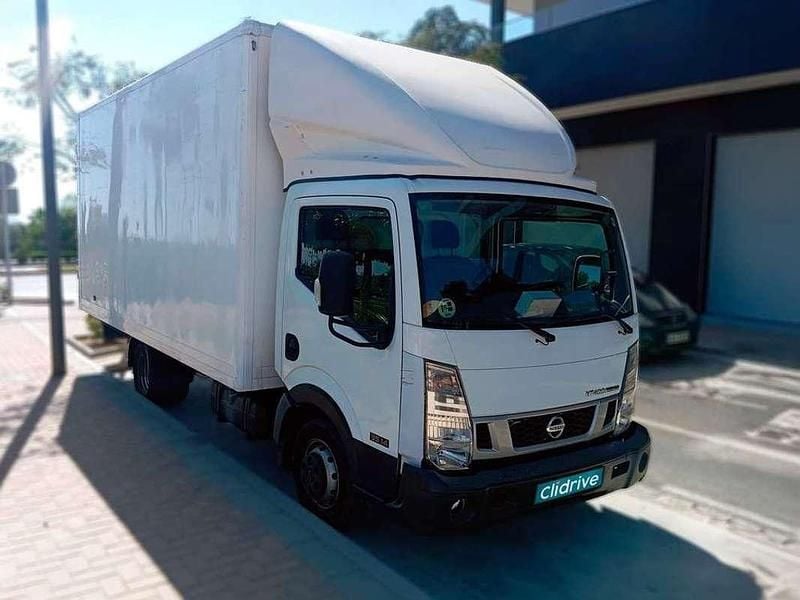 Usado Nissan Cabstar 136 CV (100 kW) 2016 Blanco Pickup/Camioneta