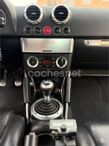 Usado Audi TT 180 CV (132 kW) 2003 Verde Coupe