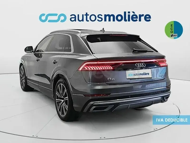 Usado Audi Q8 S-Line 286 CV (210 kW) 2022 Gris / plata SUV