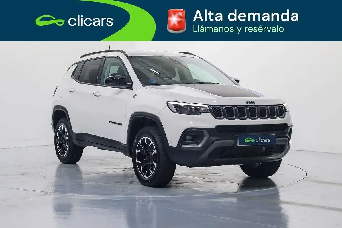 Usado Jeep Compass Trailhawk 179 CV (131 kW) 2024 Blanco SUV