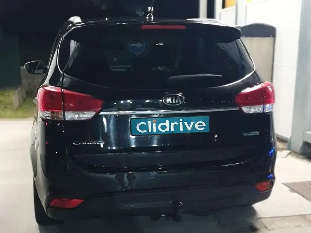 Usado Kia Carens 116 CV (85 kW) 2015 Negro Monovolumen