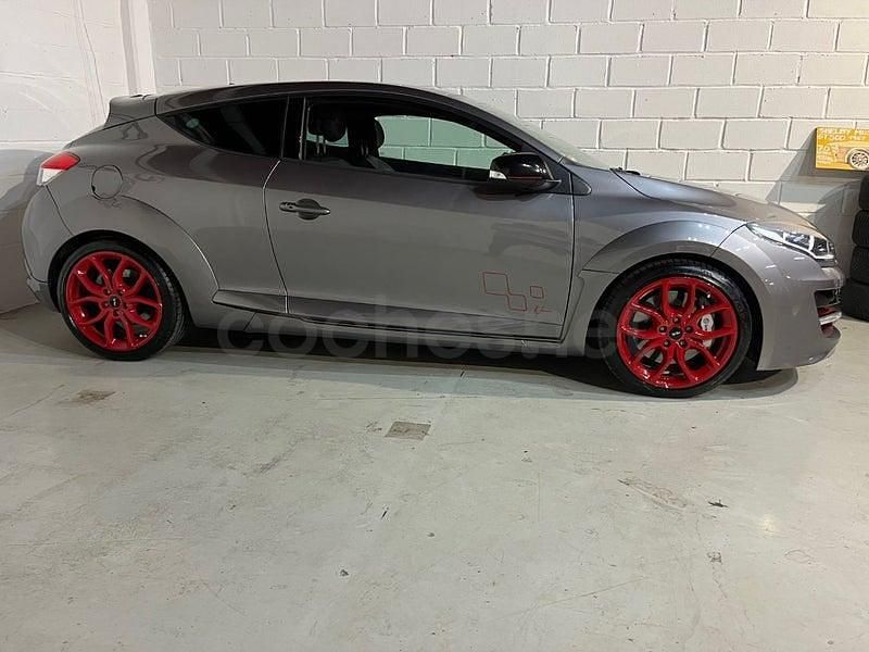 Usado Renault Mégane R.S. 265 CV (194 kW) 2014 Gris / plata Coupe