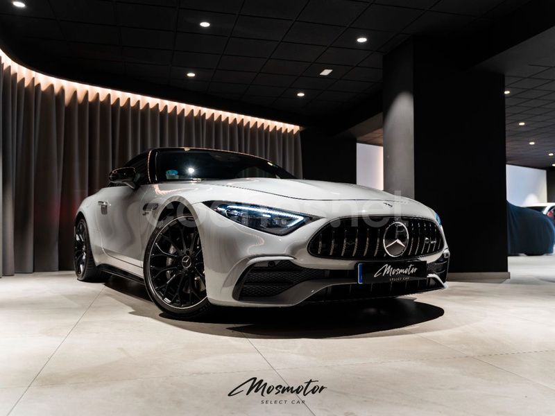 Usado Mercedes SL43 AMG AMG 381 CV (280 kW) 2022 Gris / plata Descapotable