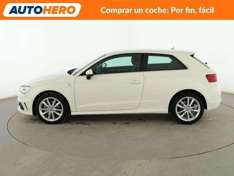 Usado Audi A3 Attraction 110 CV (80 kW) 2015 Blanco Utilitario
