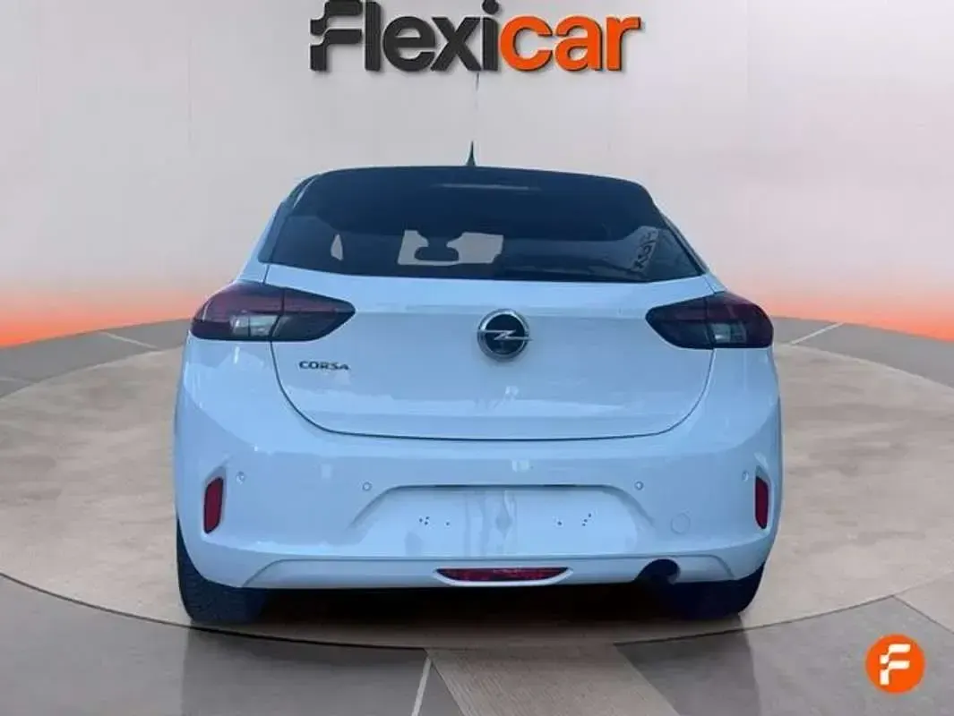Usado Opel Corsa Elegance 75 CV (55 kW) 2020 Blanco Utilitario