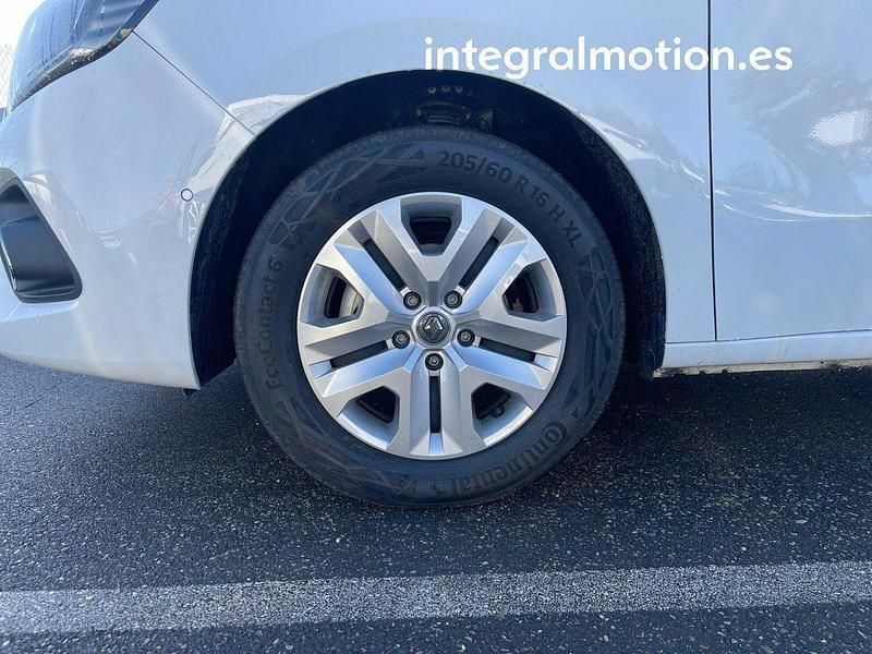 Usado Renault Kangoo Techno 95 CV (69 kW) 2023 Blanco Monovolumen