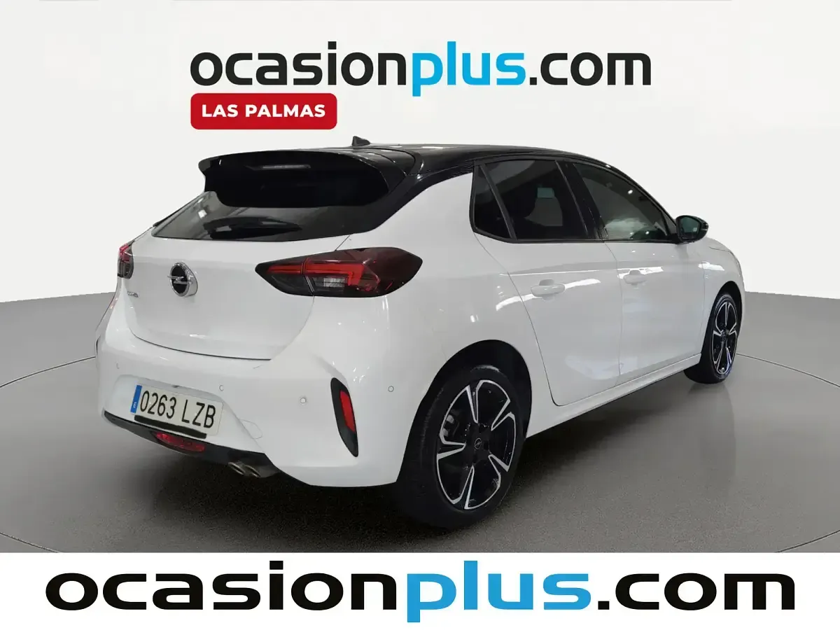 Usado Opel Corsa GS Line 130 CV (95 kW) 2022 Blanco Utilitario