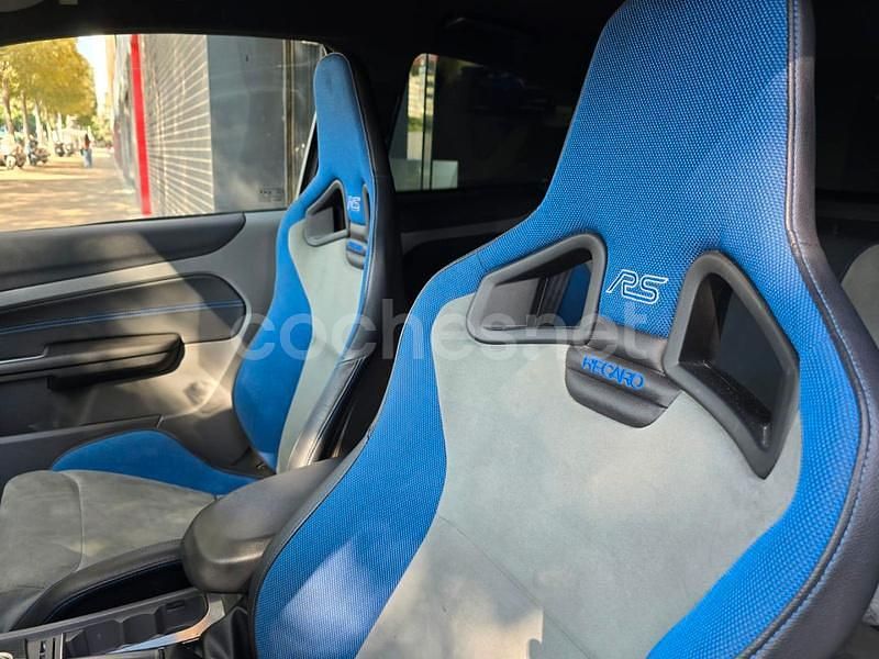 Usado Ford Focus RS 305 CV (224 kW) 2010 Blanco Berlina