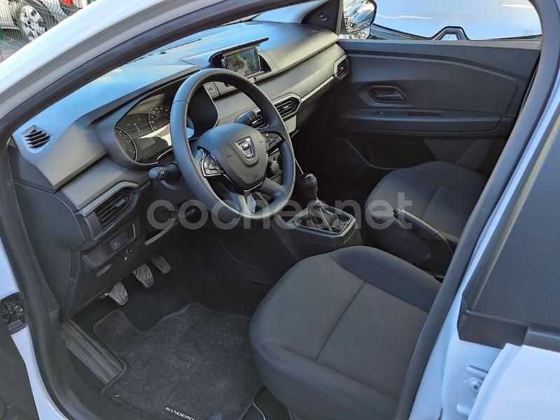 Usado Dacia Sandero Essentiel 100 CV (73 kW) 2021 Blanco Utilitario