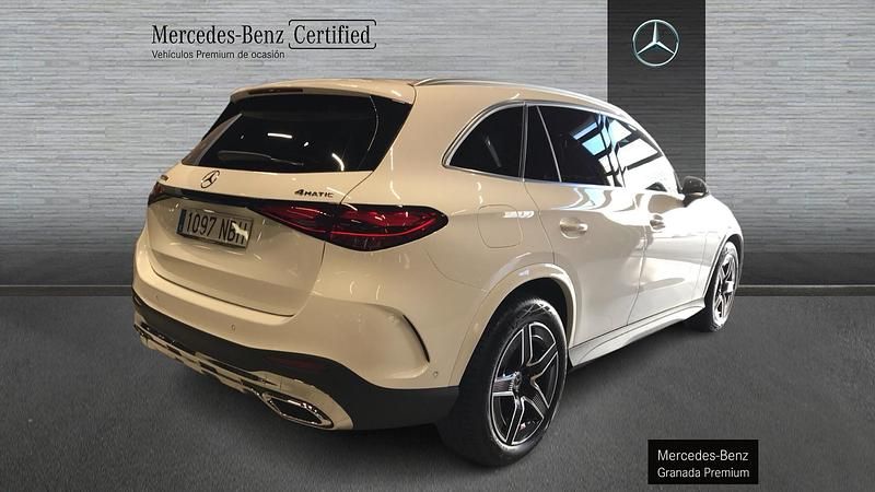 Usado Mercedes GLC220 AMG line 197 CV (144 kW) 2025 Blanco polar SUV