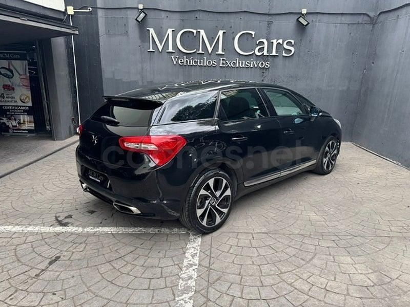 Usado Citroën DS5 Style 156 CV (114 kW) 2013 Negro Utilitario