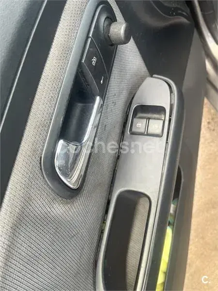 Usado Seat Ibiza Stella 75 CV (55 kW) 2003 Gris / plata Utilitario