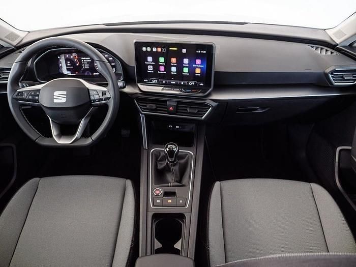 Usado Seat Leon Style 116 CV (85 kW) 2025 Blanco Familiar