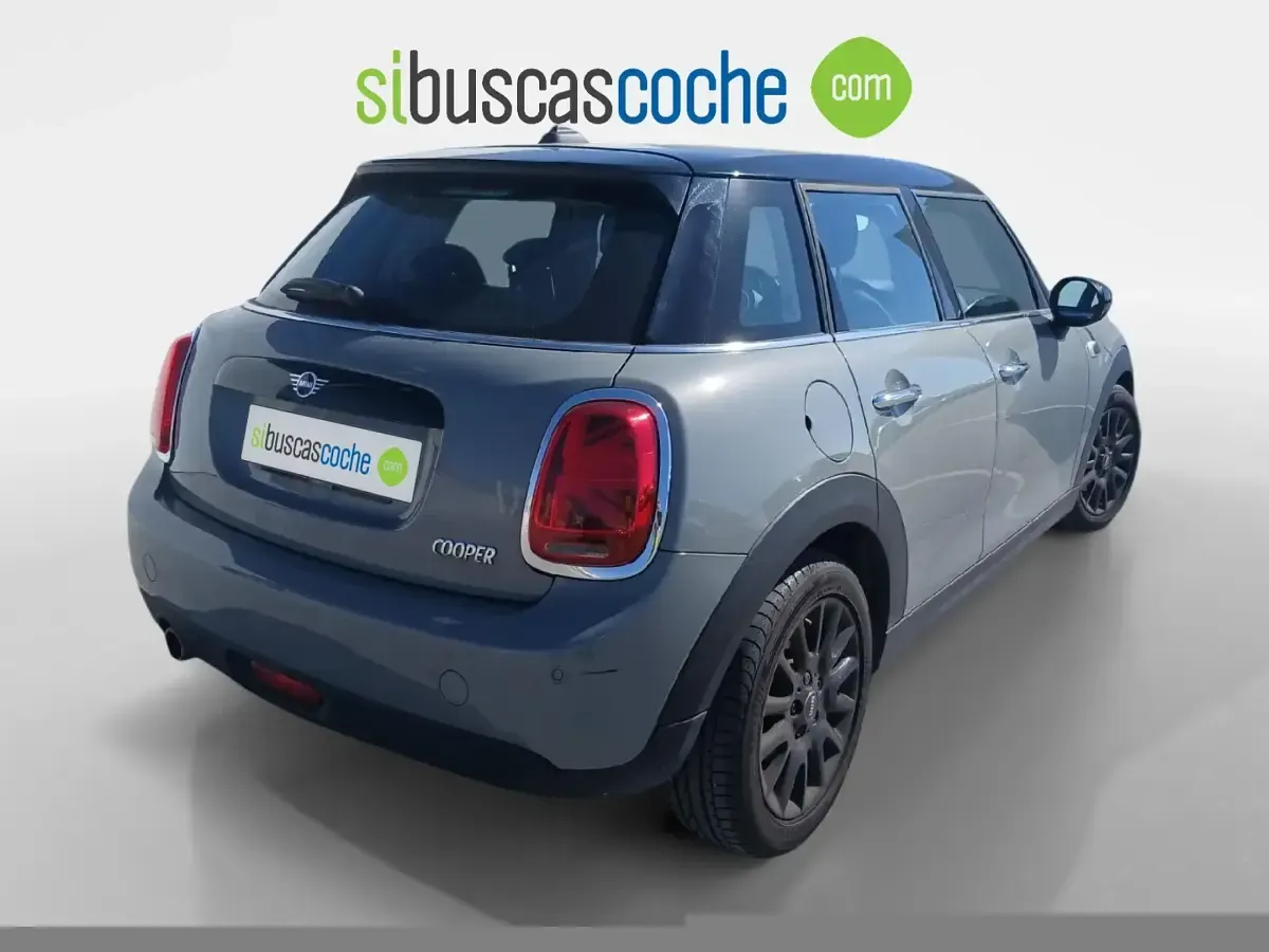 Usado Mini Cooper 136 CV (100 kW) 2021 Gris/plata Utilitario