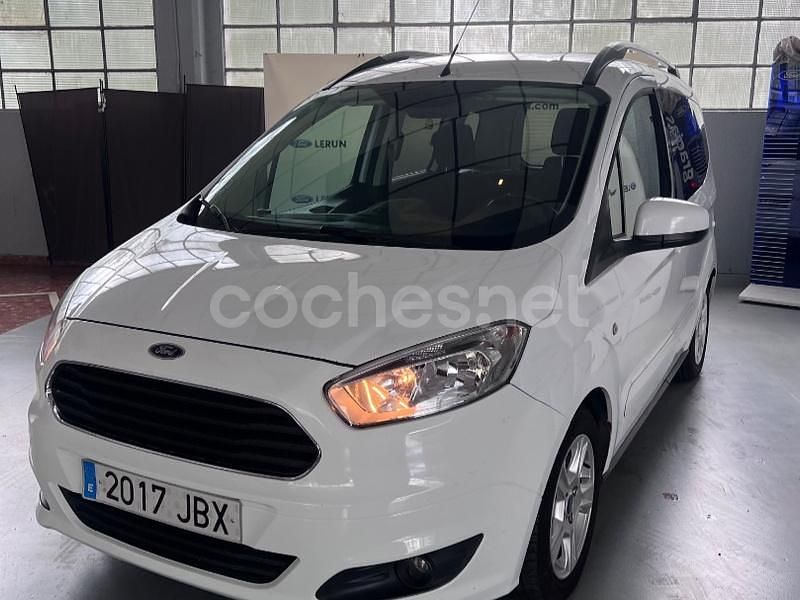 Blanco Usado 2014 Ford Tourneo Courier Trend Monovolumen | 9900 € (Un poco caro) - Imagen 1/4