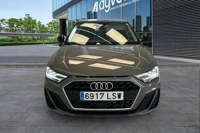 Usado Audi A1 Sportback 95 CV (69 kW) 2021 Gris / plata Utilitario