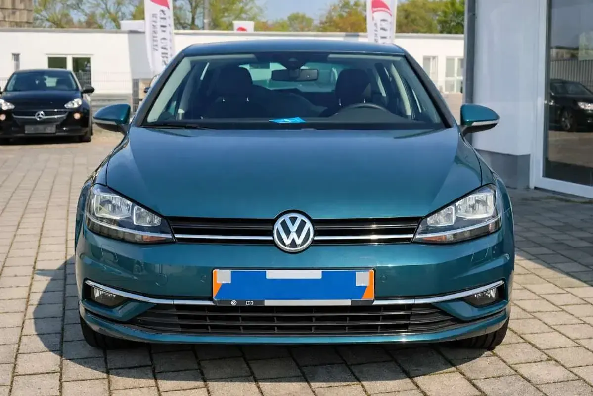 Usado VW Golf VII Advance 150 CV (110 kW) 2018 Azul Berlina