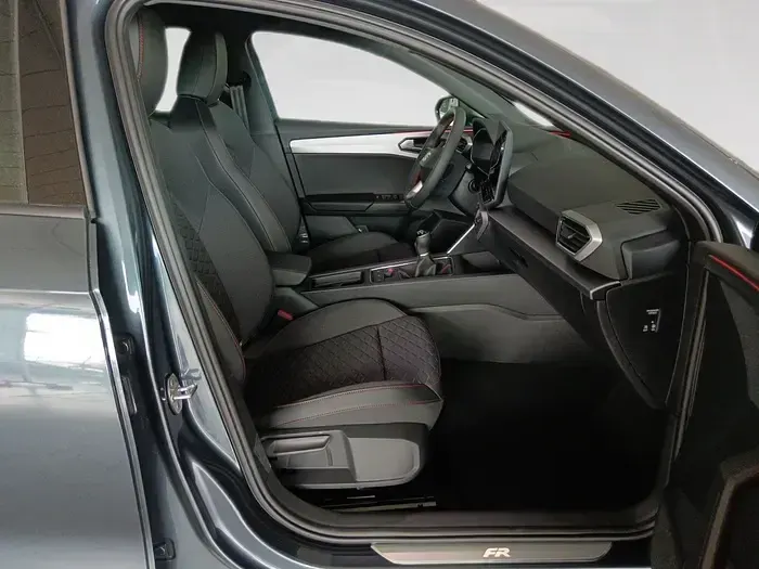 Usado Seat Leon FR 150 CV (110 kW) 2025 Azul