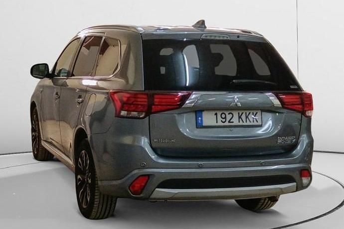 Usado Mitsubishi Outlander 203 CV (149 kW) 2018 SUV