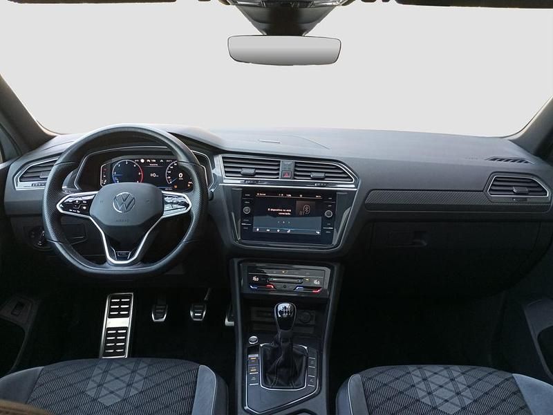 Usado VW Tiguan R-line 150 CV (110 kW) 2021 Gris SUV