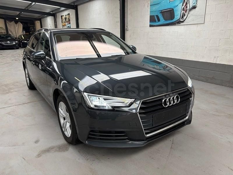 Usado Audi A4 Advanced Plus 170 CV (125 kW) 2019 Azul Familiar