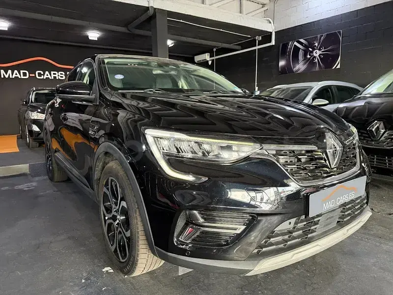 Usado Renault Arkana Techno 145 CV (106 kW) 2023 Negro SUV