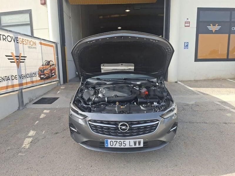 Usado Opel Insignia Business 170 CV (125 kW) 2022 Gris / plata Berlina