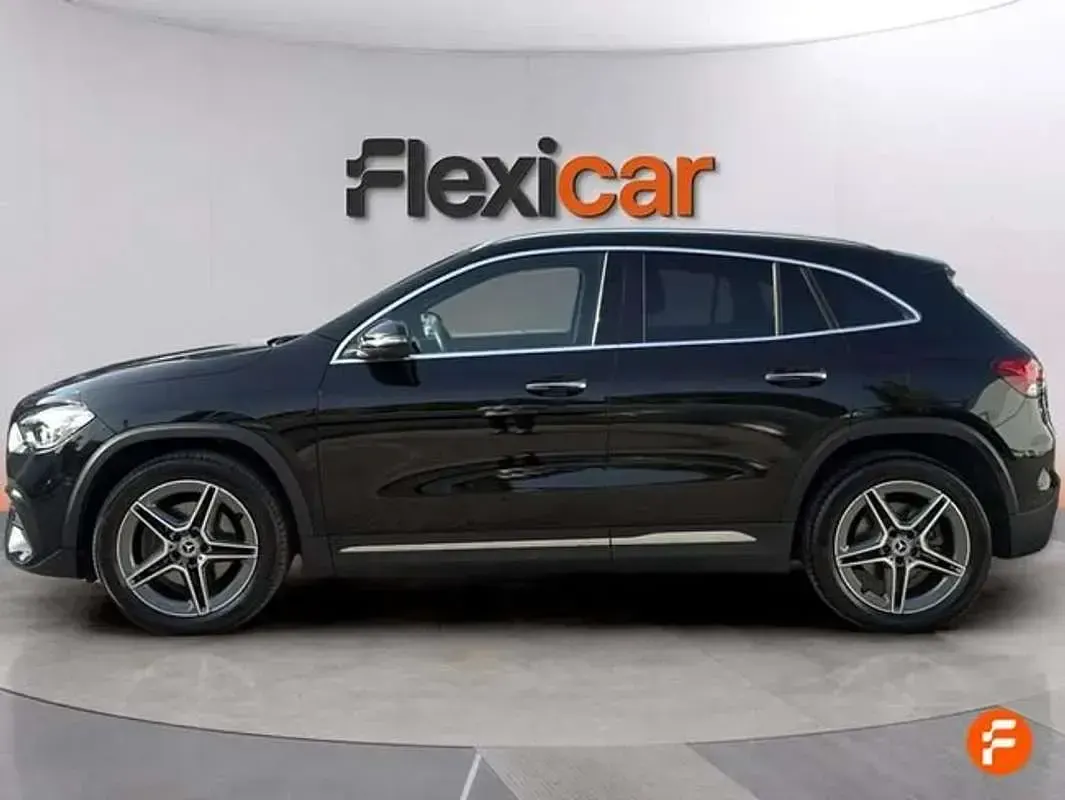 Usado Mercedes GLA250 218 CV (160 kW) 2022 Negro SUV
