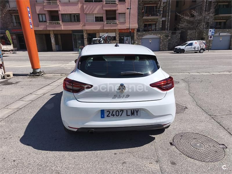 Usado Renault Clio V Intens 100 CV (73 kW) 2021 Blanco Berlina