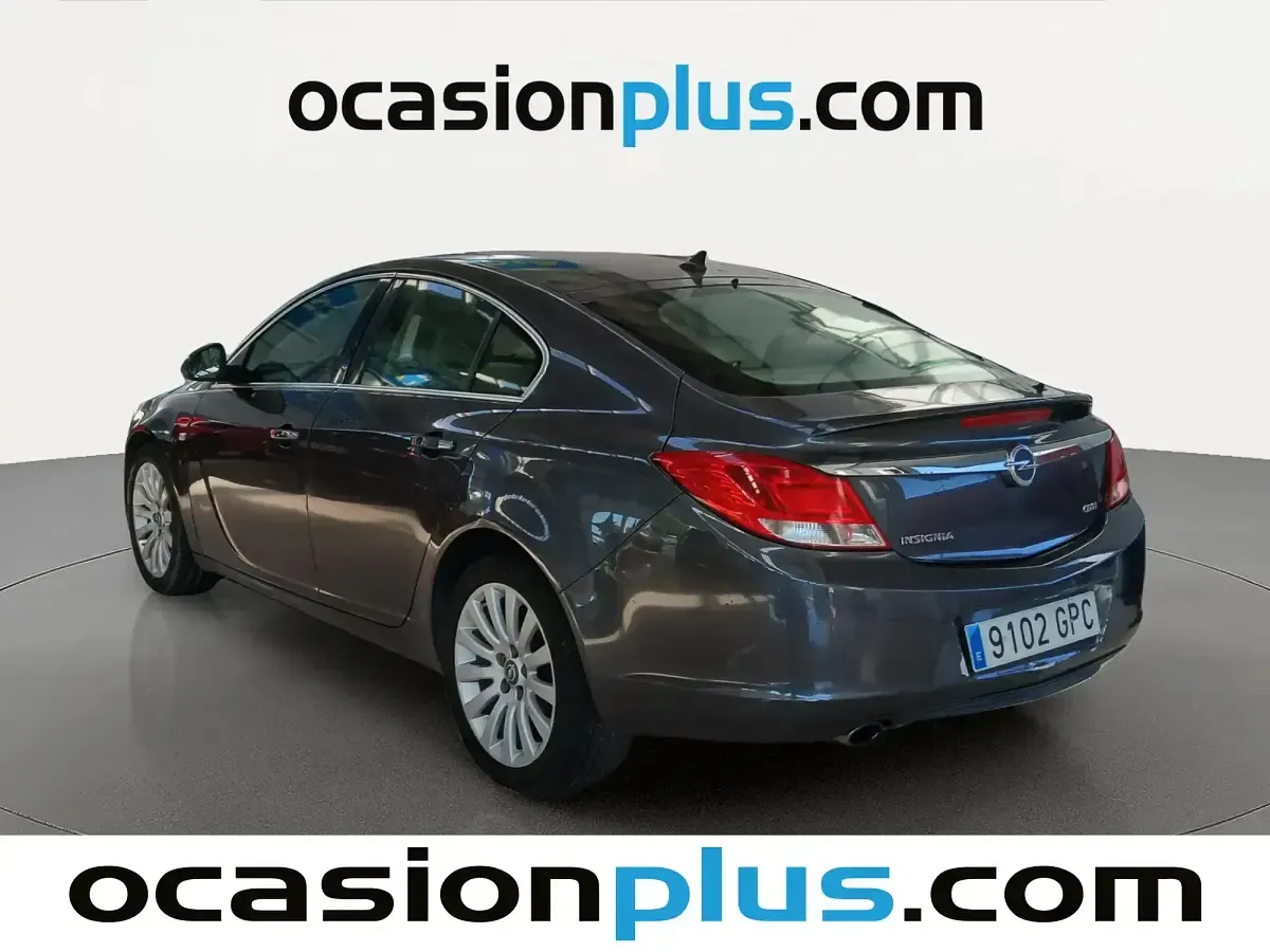 Usado Opel Insignia Cosmo 131 CV (96 kW) 2009 Gris Berlina