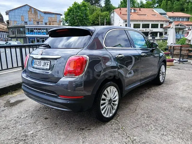 Usado Fiat 500X Lounge 120 CV (88 kW) 2016 Gris / plata SUV