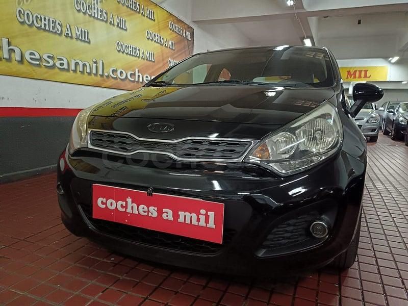 Usado Kia Rio 85 CV (62 kW) 2011 Negro Berlina