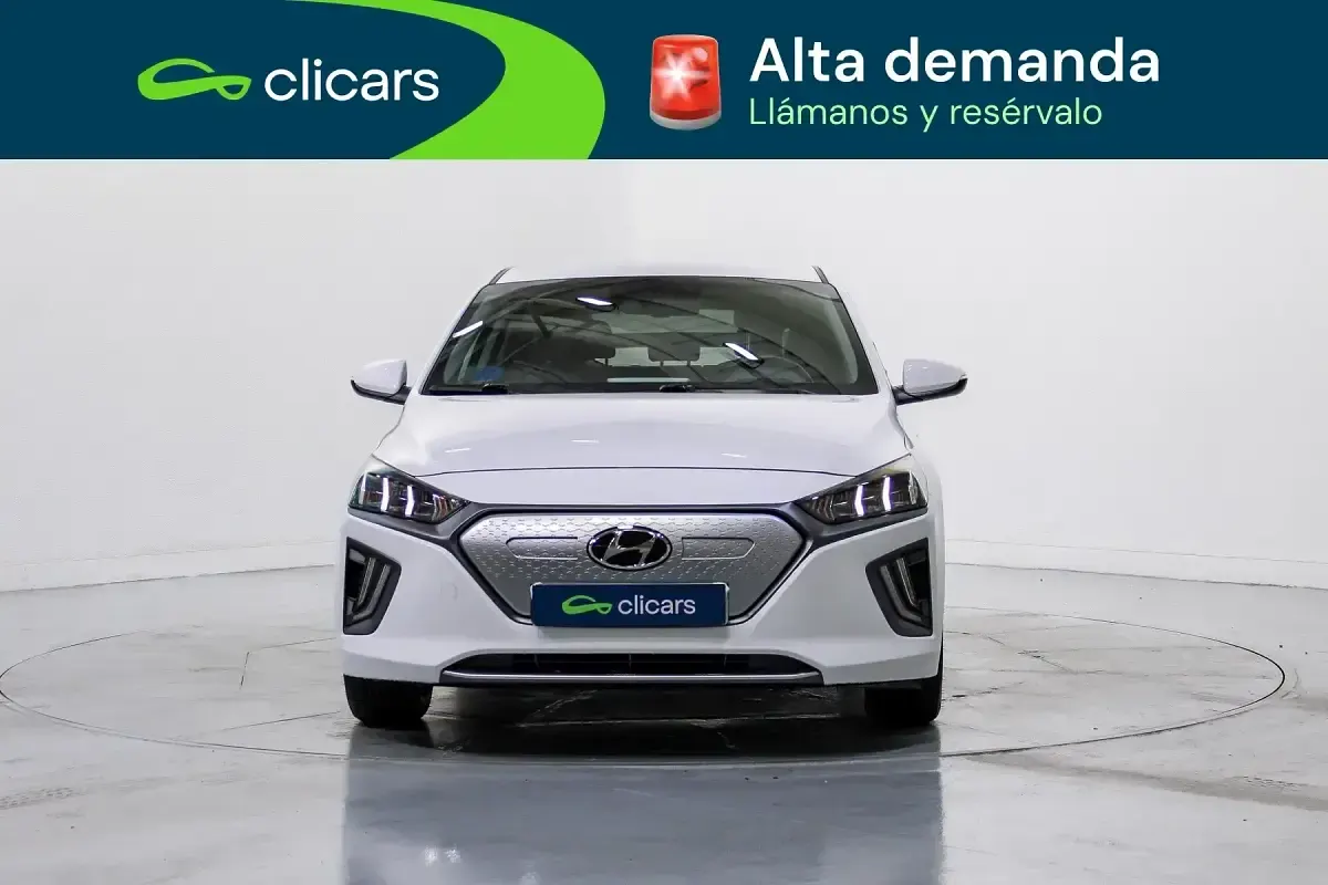 Usado Hyundai Ioniq 100 kW (136 CV) 2022 Blanco Utilitario