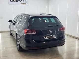 Usado VW Passat Executive 122 CV (89 kW) 2022 Familiar