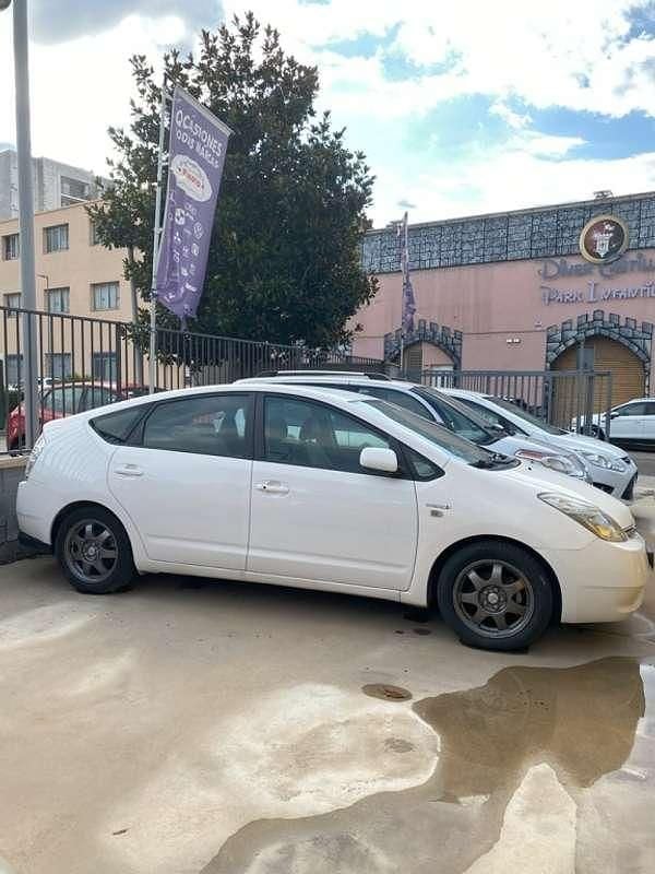 Usado Toyota Prius Sol 111 CV (81 kW) 2009 Blanco Utilitario