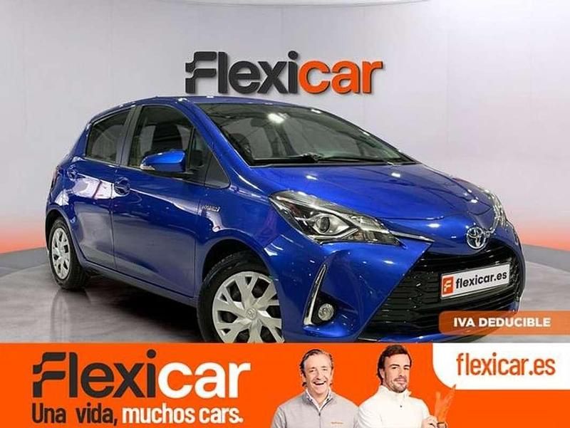 Usado Toyota Yaris Hybrid Business Edition 116 CV (85 kW) 2020 Azul Utilitario