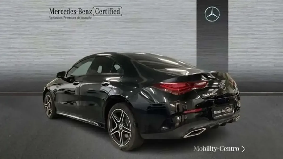 Usado Mercedes CLA250e 218 CV (160 kW) 2023 Negro Coupe