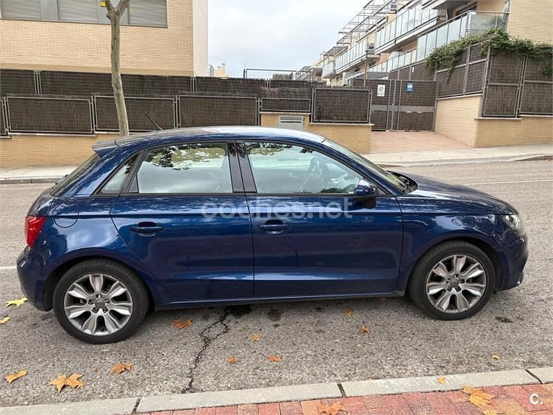 Usado Audi A1 Sportback Ambition 90 CV (66 kW) 2013 Azul Utilitario