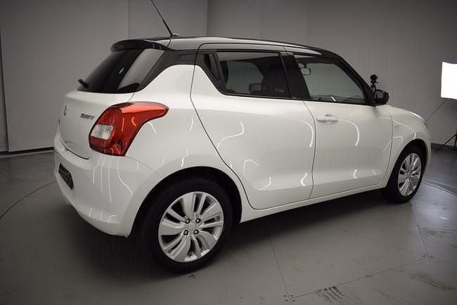 Usado Suzuki Swift 90 CV (66 kW) 2018 Blanco Utilitario