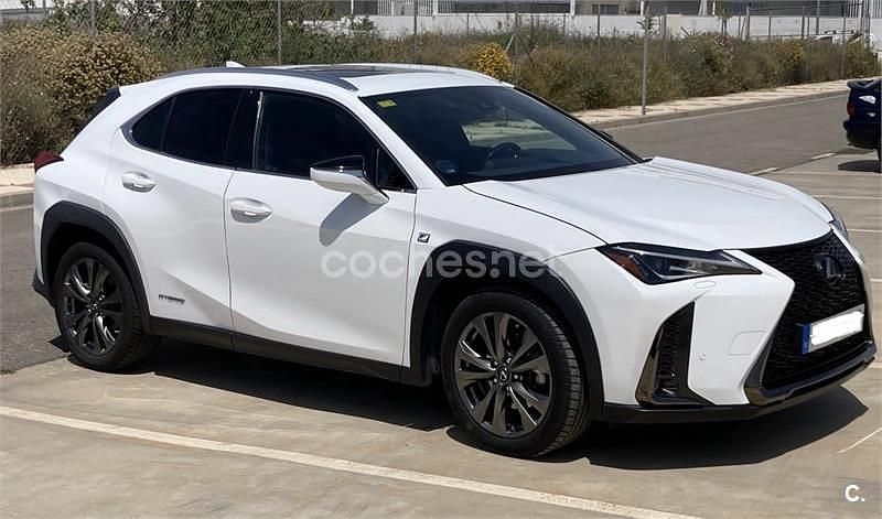Usado Lexus UX Sport Line 184 CV (135 kW) 2020 Blanco SUV