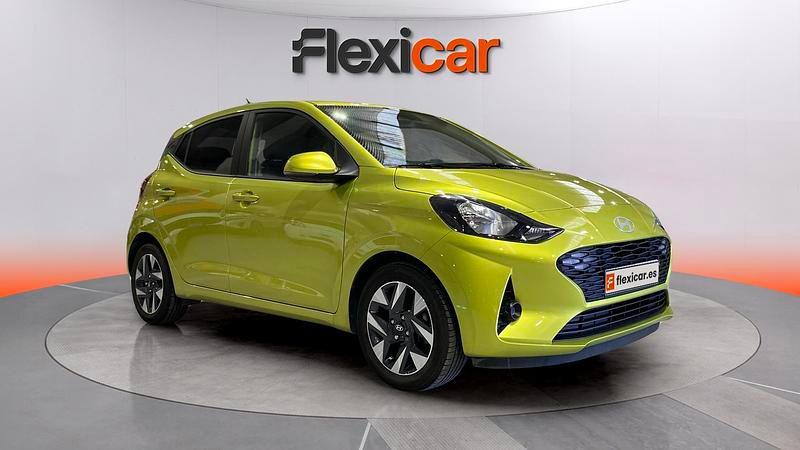 Usado Hyundai i10 67 CV (49 kW) 2024 Amarillo Utilitario