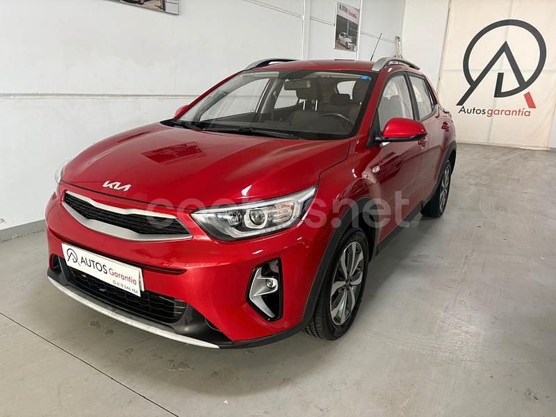Rojo Usado 2022 Kia Stonic SUV | 14.900 € (Precio justo) - Imagen 1/4