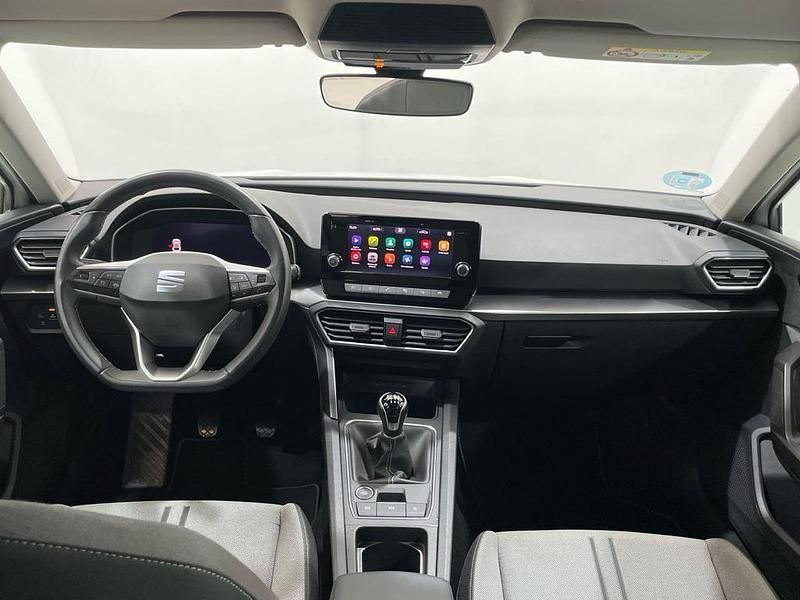 Usado Seat Leon Style 115 CV (84 kW) 2021 Blanco