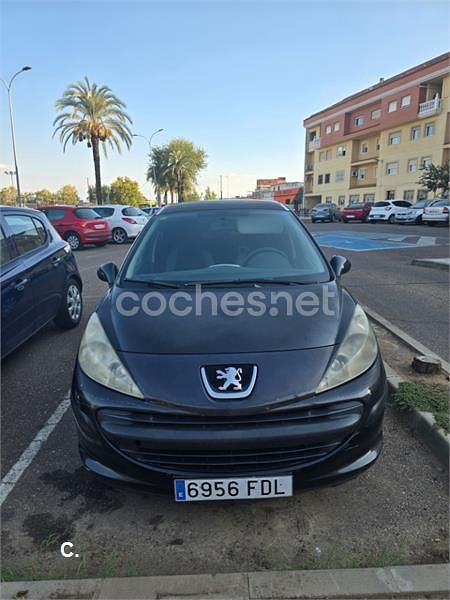 Negro Usado 2006 Peugeot 207 Berlina | 2500 € (Precio justo) - Imagen 1/4