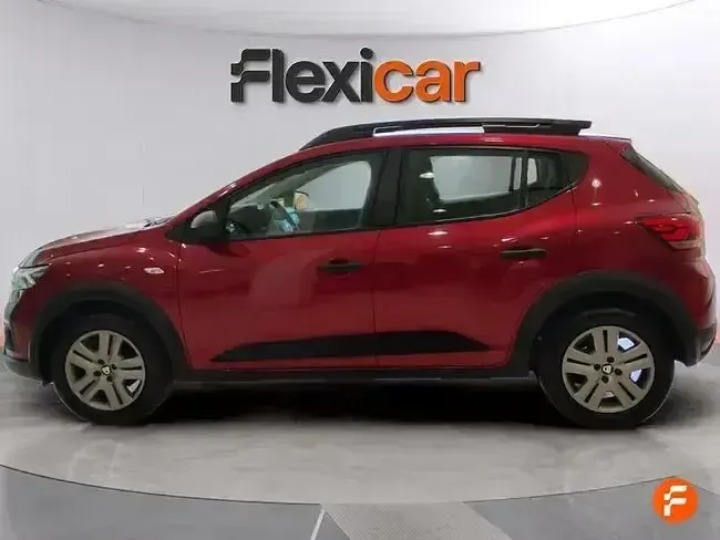 Usado Dacia Sandero Comfort 101 HP (74 kW) 2021 Vermelho Citadino